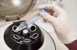 How to Choose the Best Laboratory Centrifuge (2025 Buying Guide)