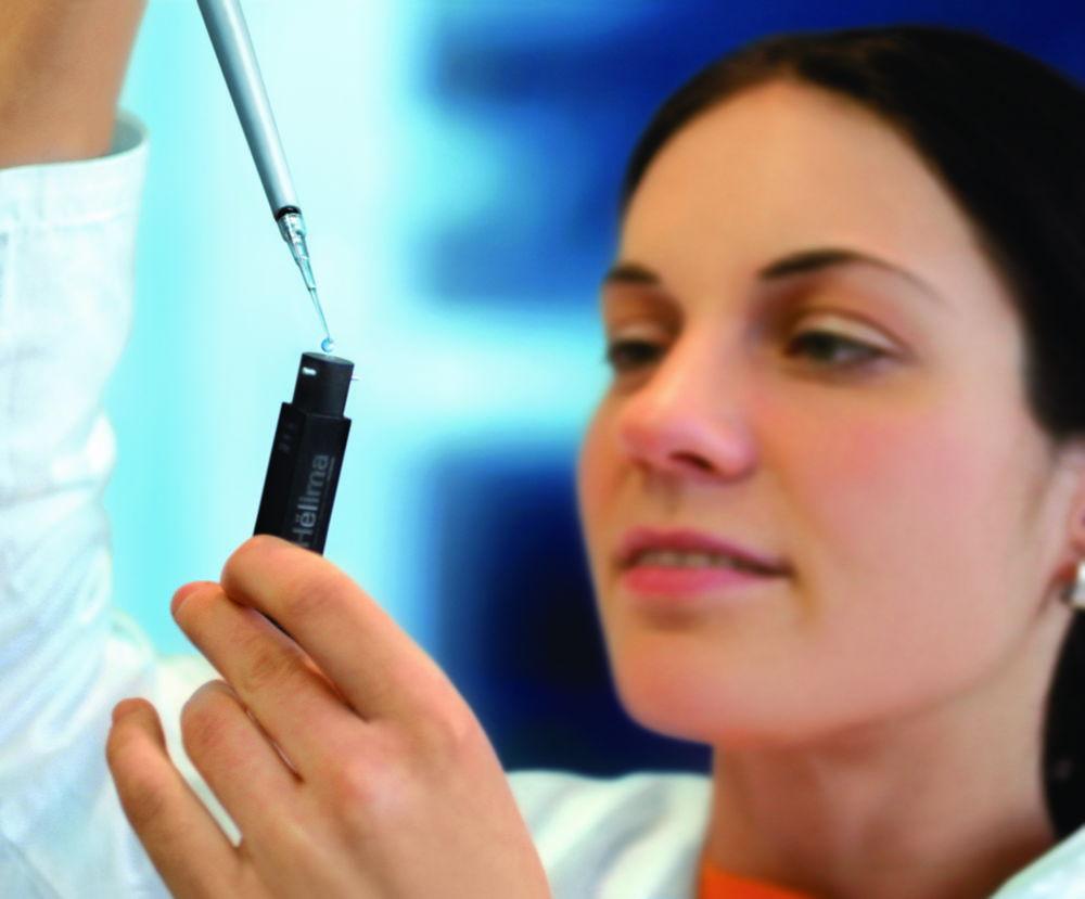 Hellma TrayCell Micro Cell 105.810-UVS Height 53/59.5/64.5 mm, CH 8.5/15/20 mm with 1 Lid 1 mm LP, and 1 Lid 0.2 mm LP