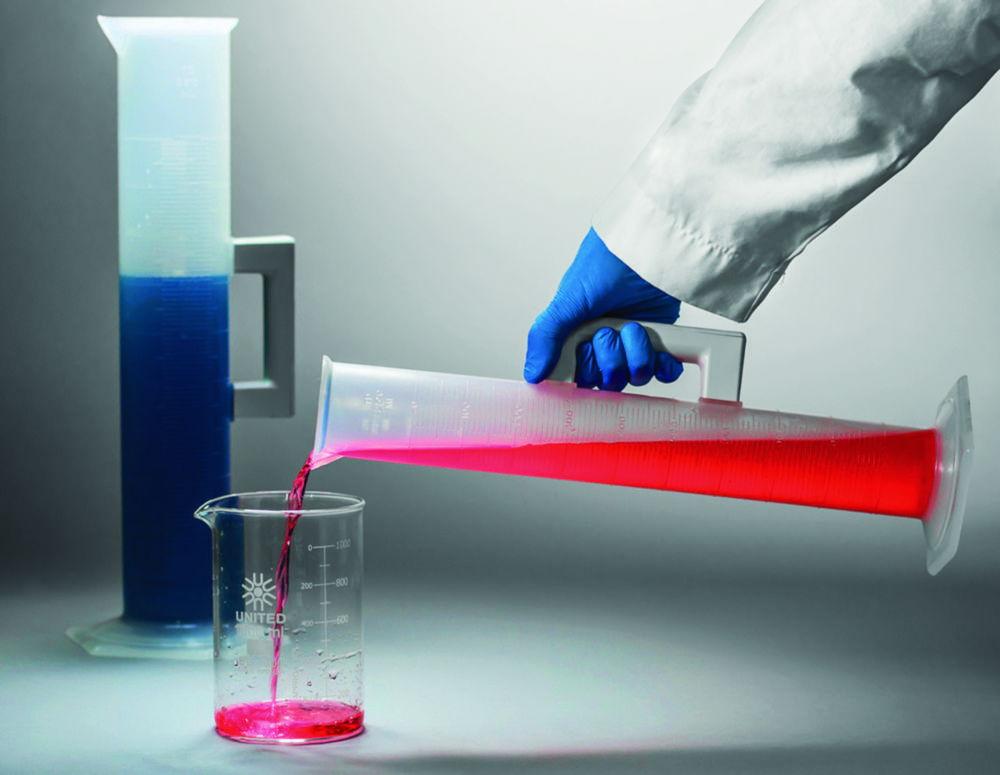 Bel-Art Measuring Cylinder 2000 mL, PP Graduated, with Handle